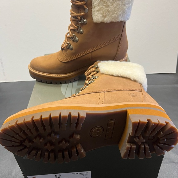Timberland - Size: 6.5 - Brand new in box - Picture 6 of 7